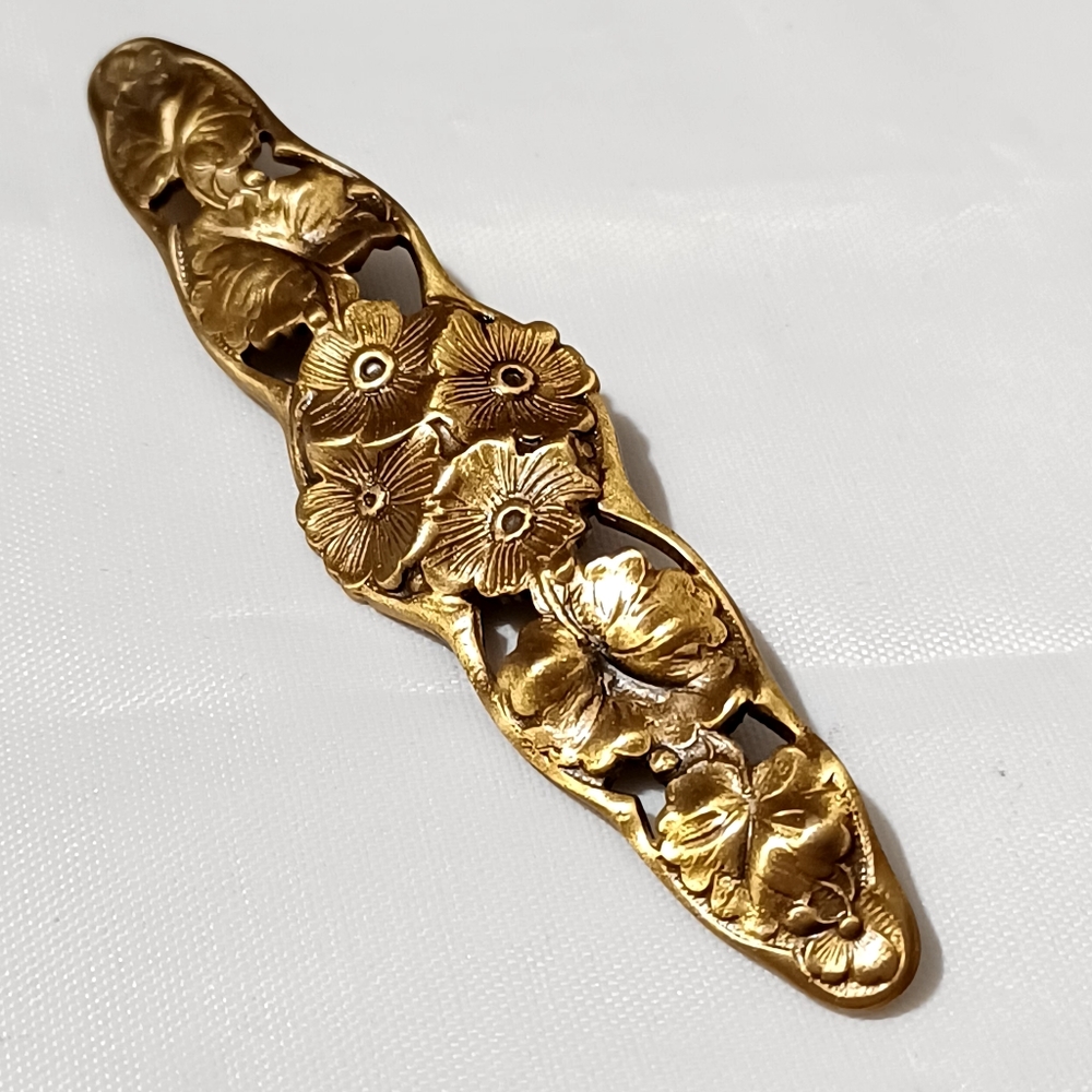 ANTIQUE GOLD TONE BROOCH PIN